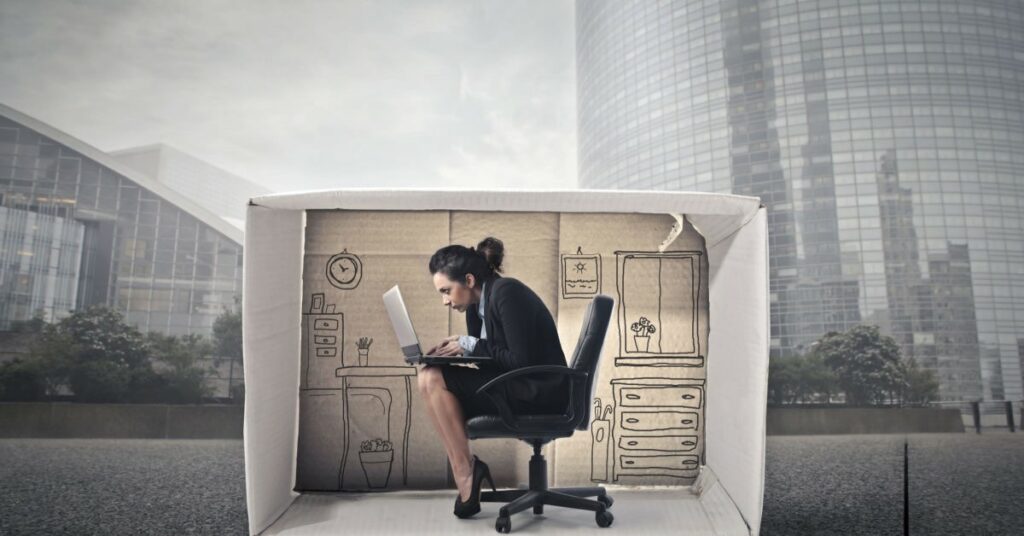 8 Tips to Maximize Small Office Space